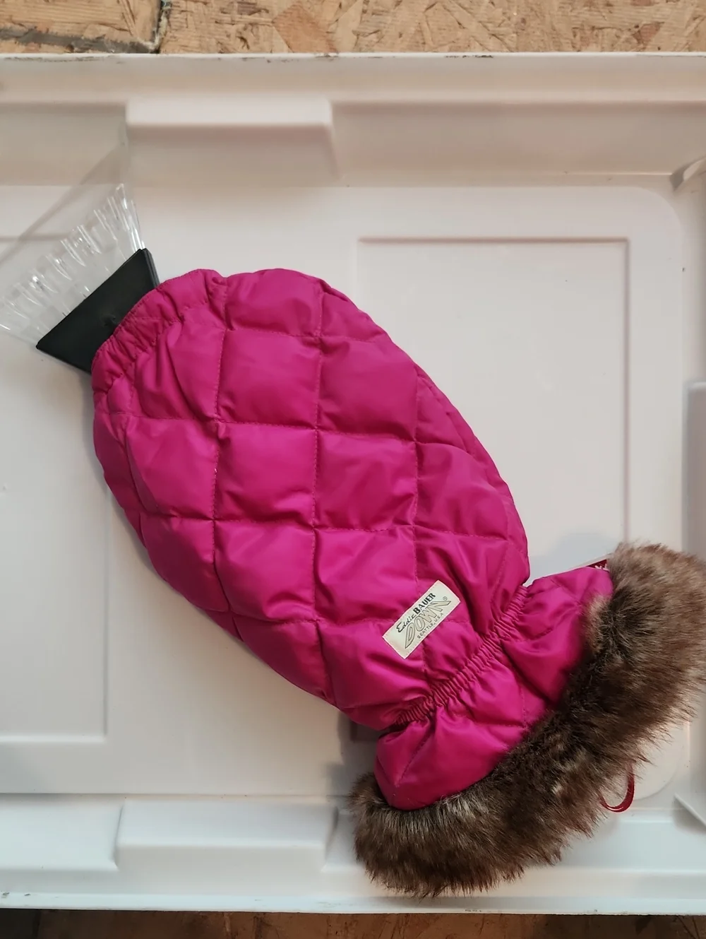 NWT Eddie Bauer Pink Quilted Ice Scraper Mitten with Faux Fur Cuff