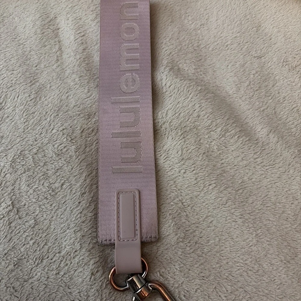 Lululemon Never lost Keychain Pink