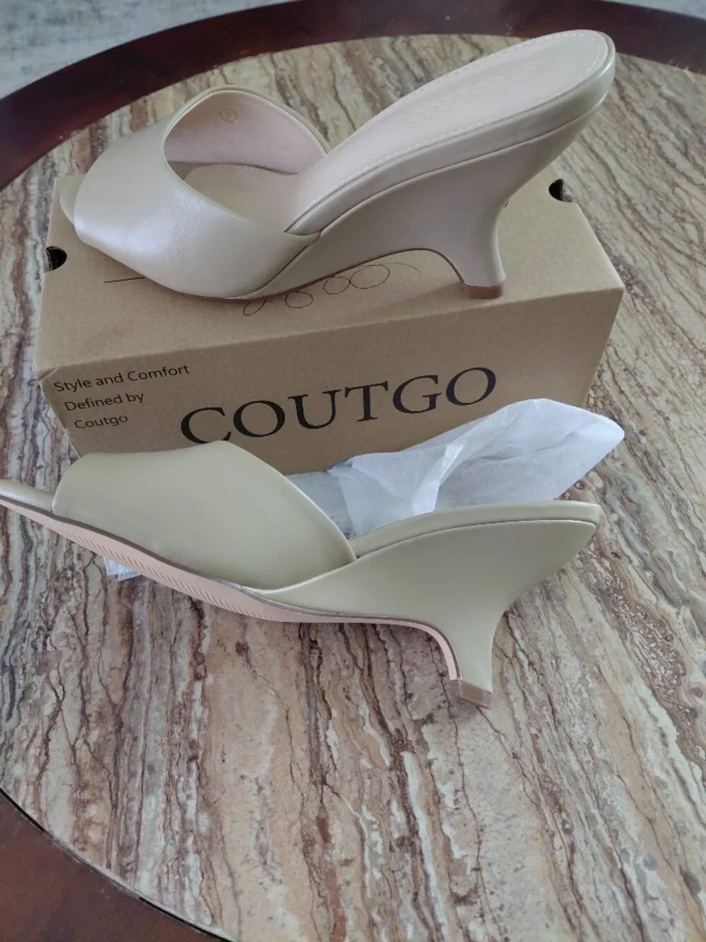 Coutgo wedge heeled