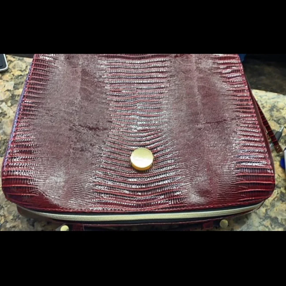 Estee Lauder traveling beautiful tools