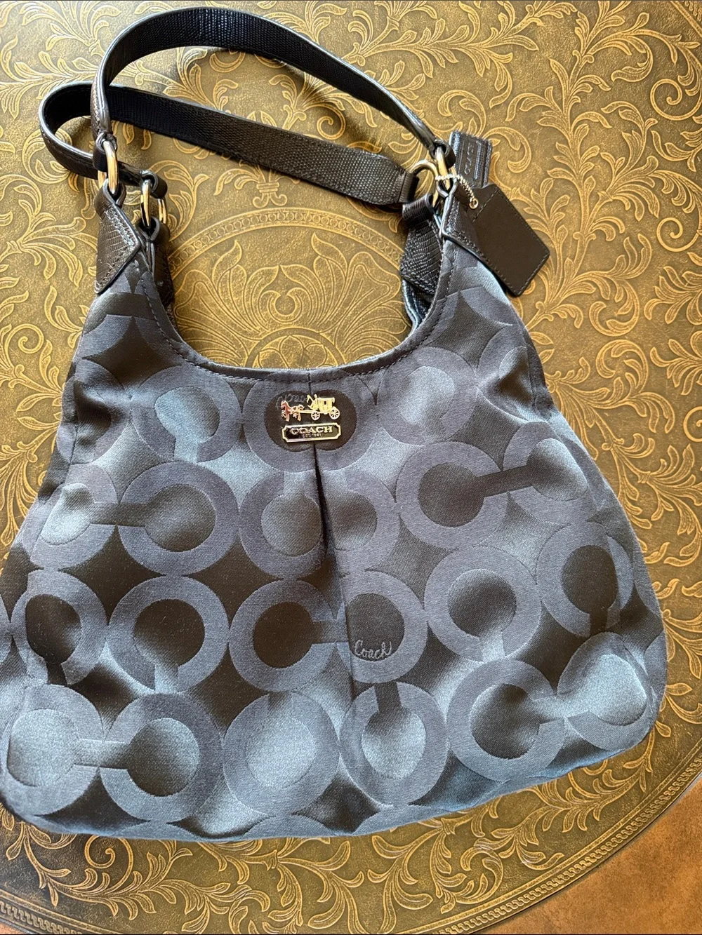Coach classic hobo