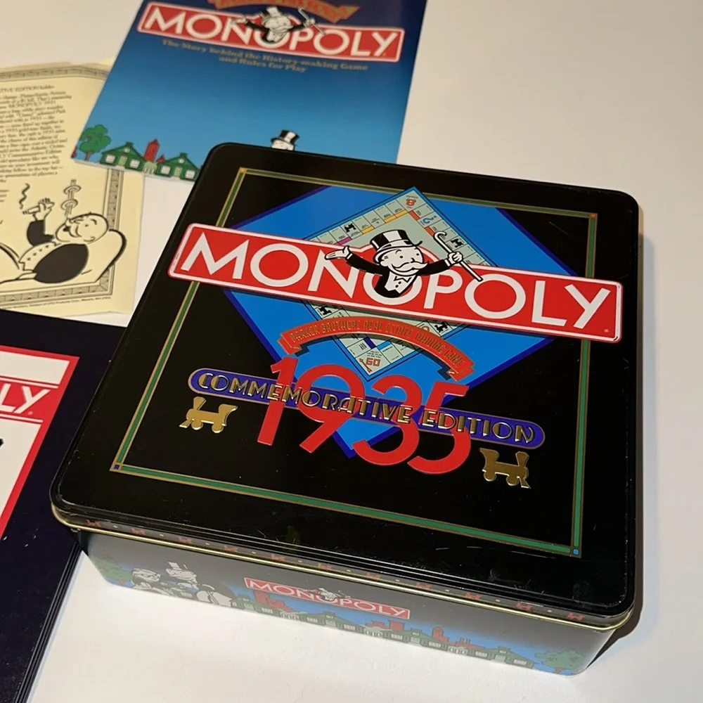 Hasbro tin 1985