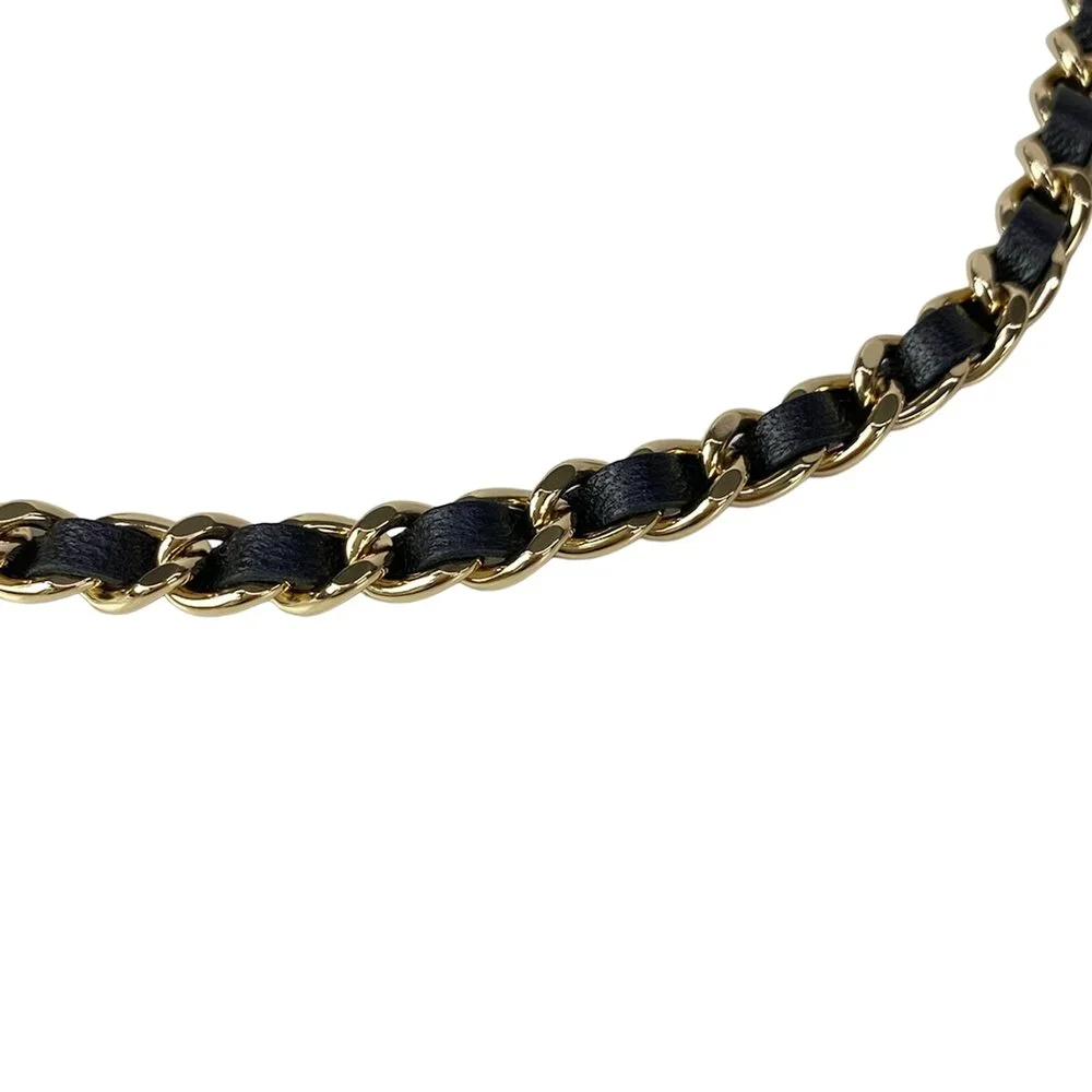 CHANEL matelasse shoulder