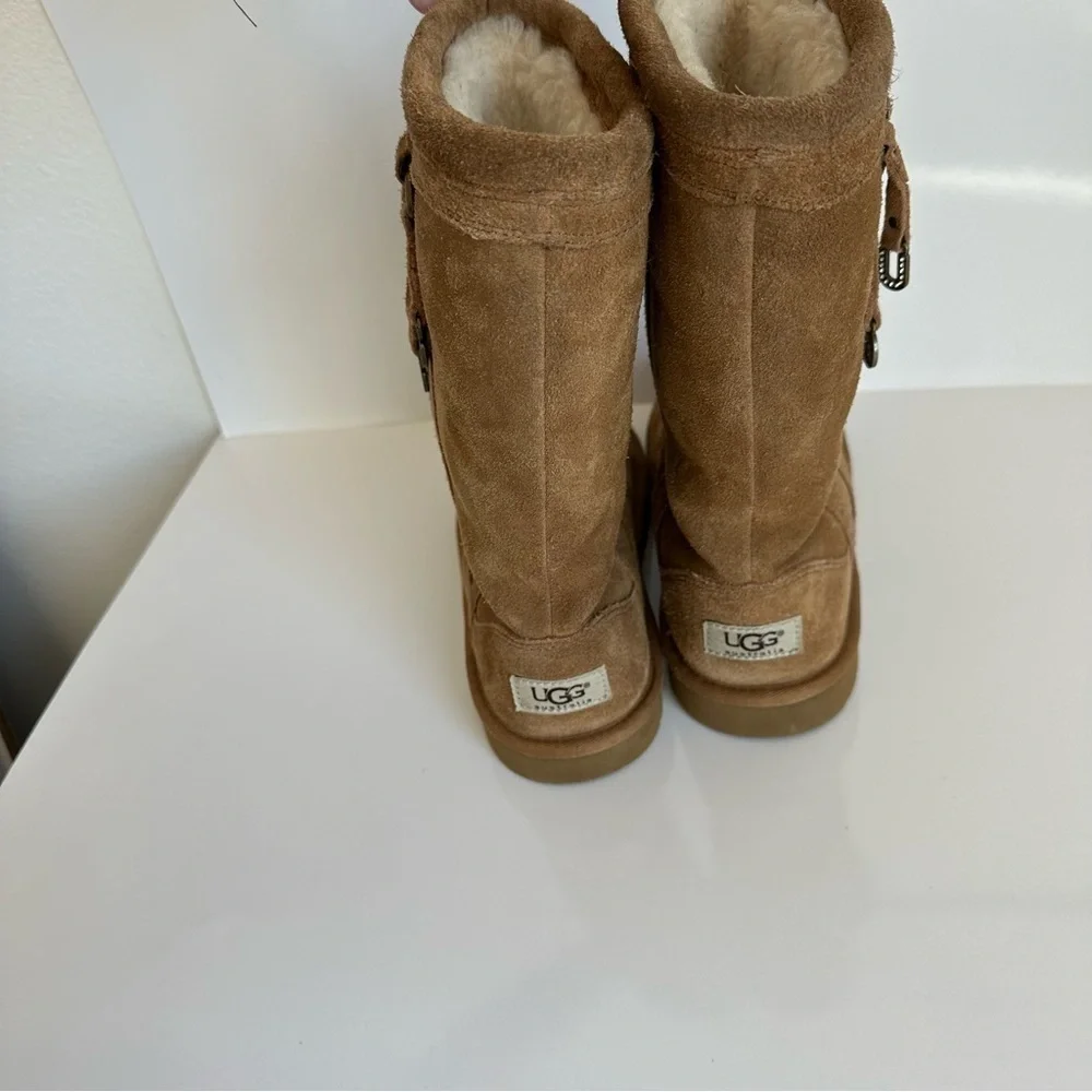 UGG used