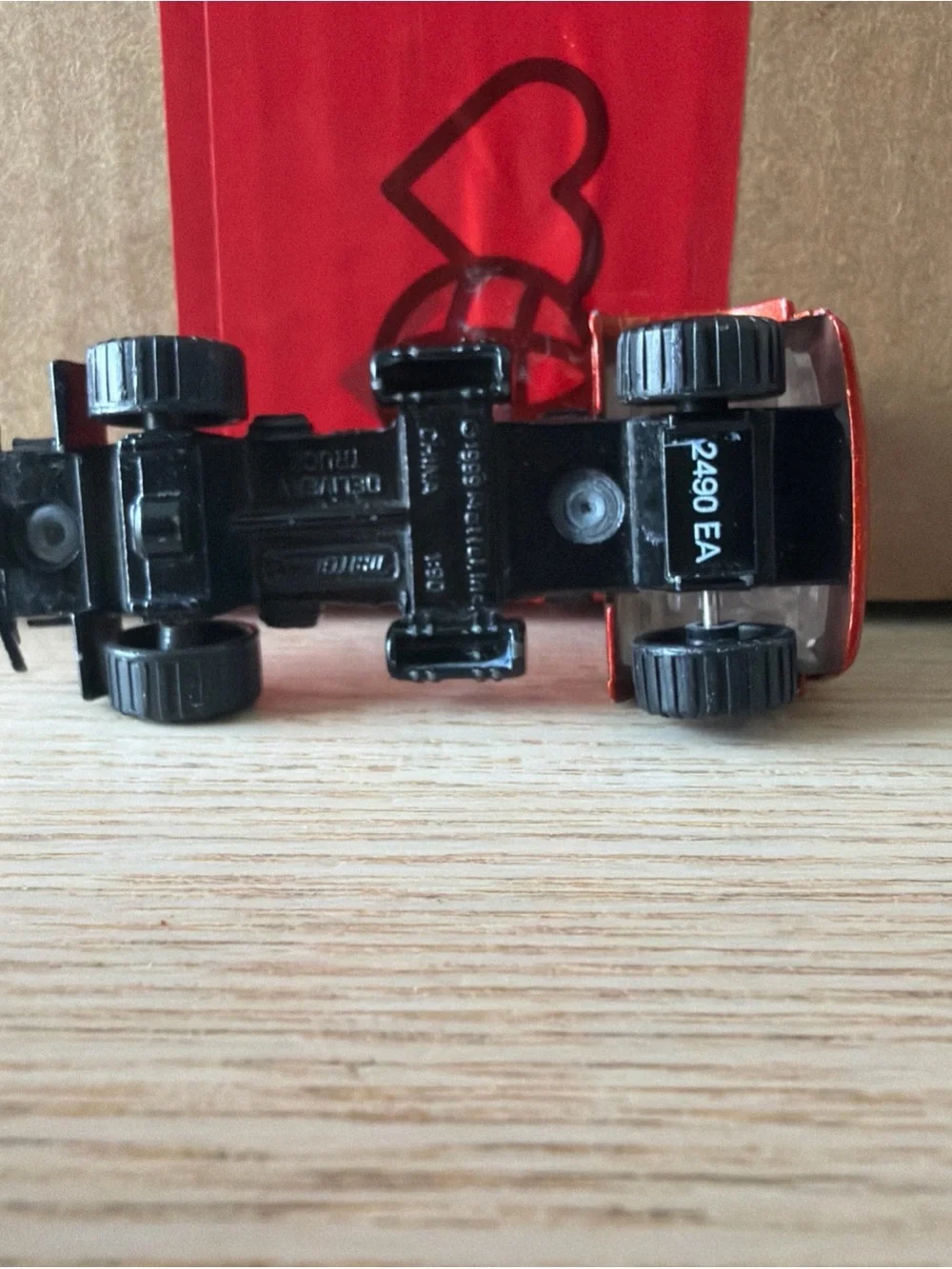 MATCHBOX 1999 ORANGE 1:90 2 3/4