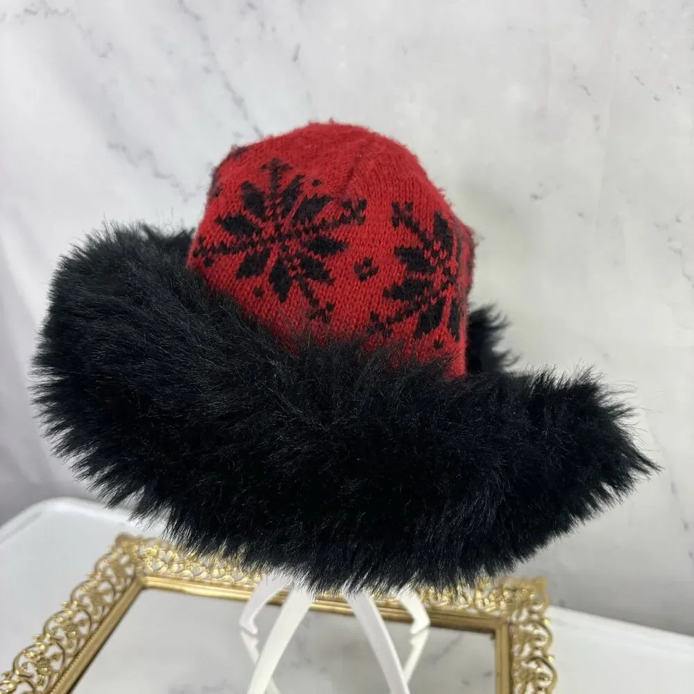 Vintage knit russian