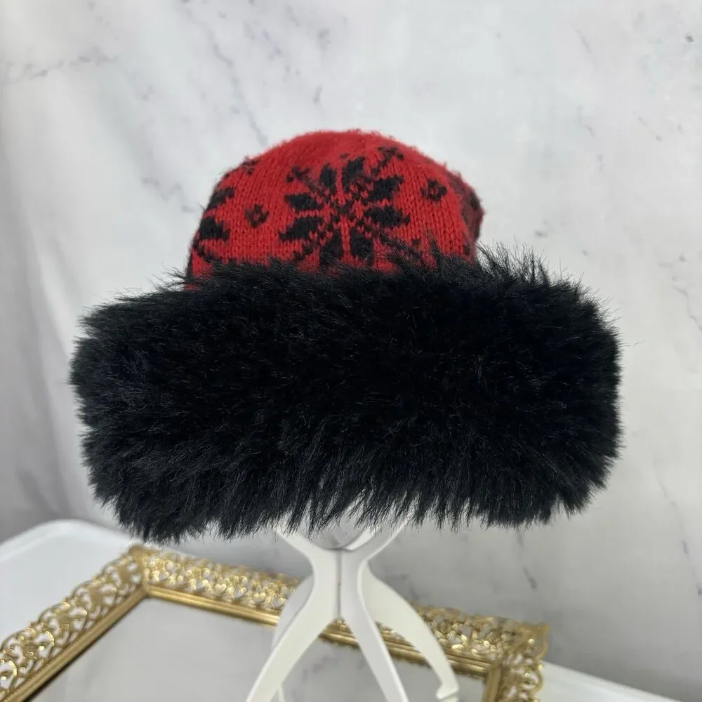 Vintage knit russian