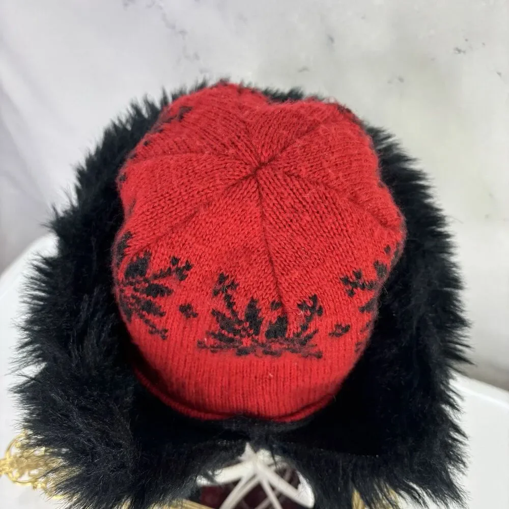 Vintage knit russian