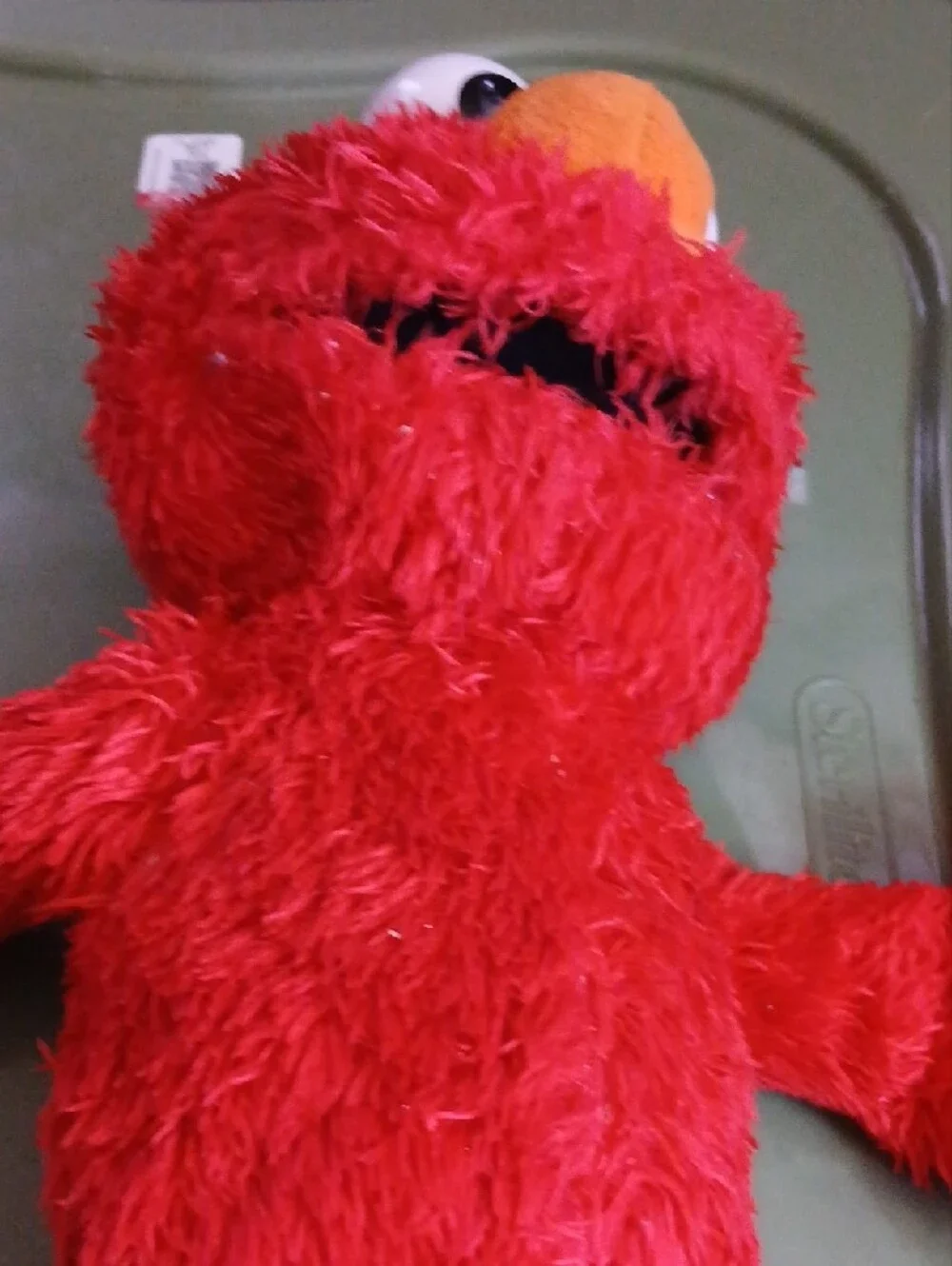 Working Tickle Me Elmo Plush. Cross Listed. Ask If Avalible.