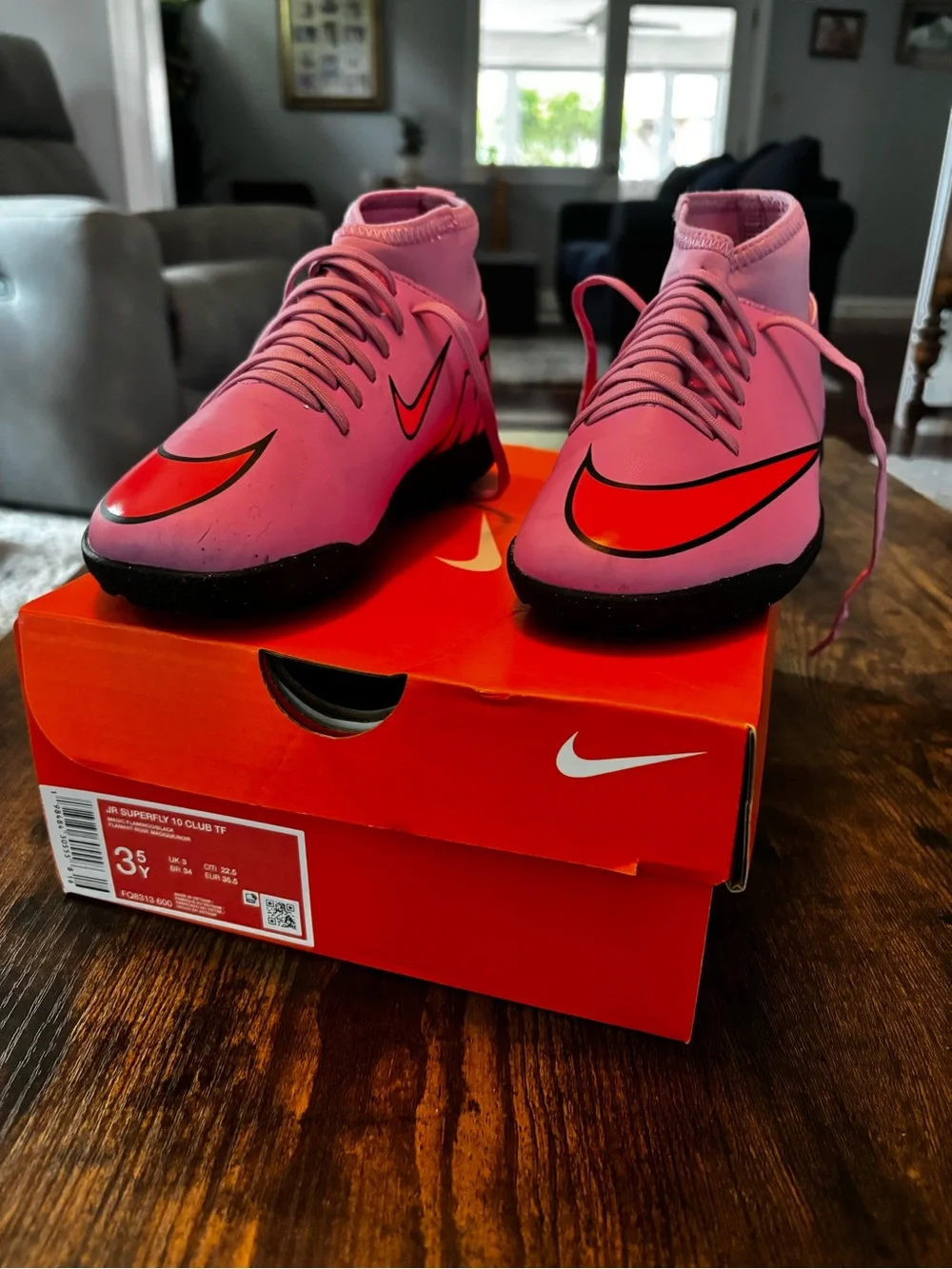 Nike bright pink