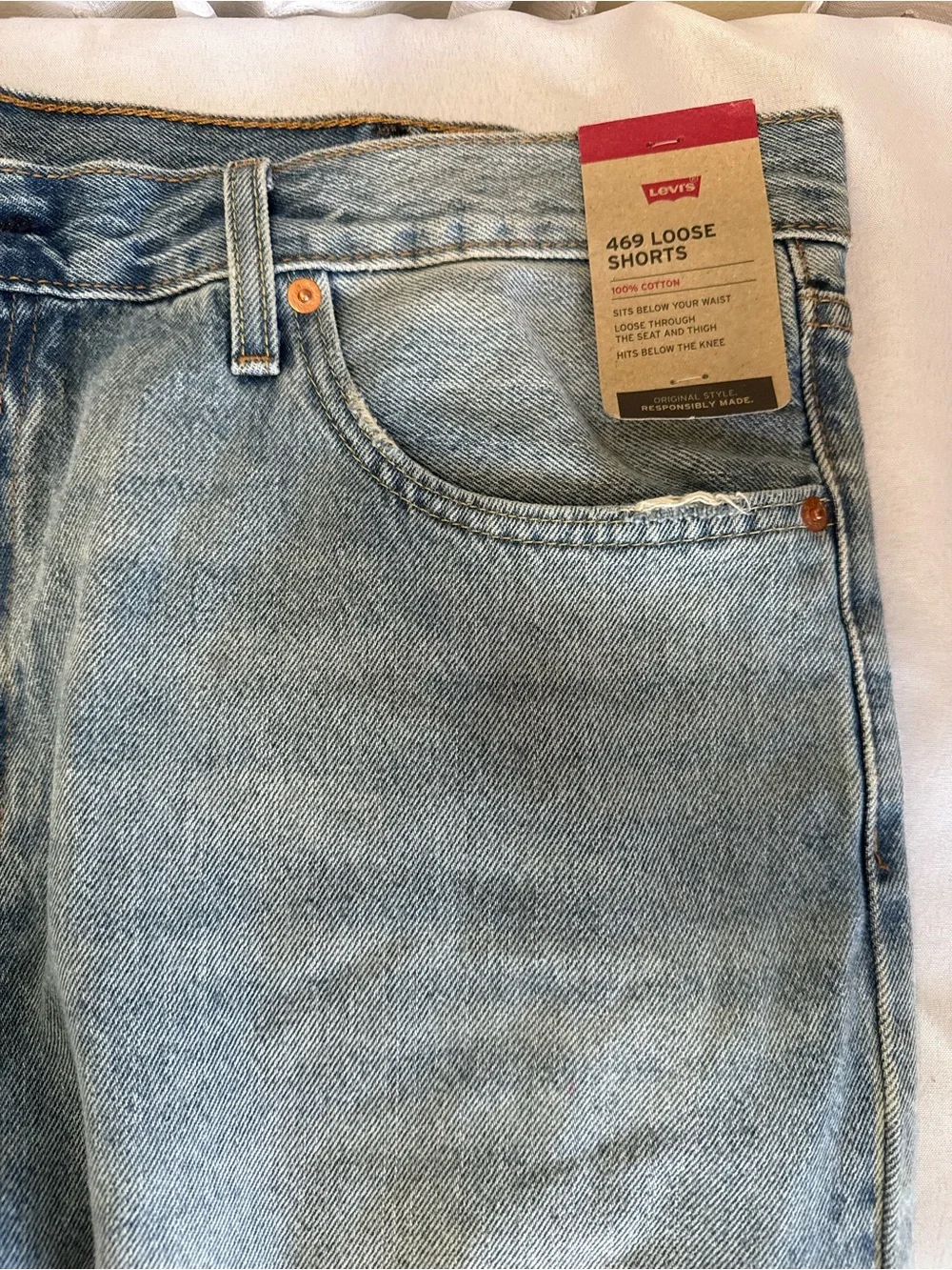 Levis classic light
