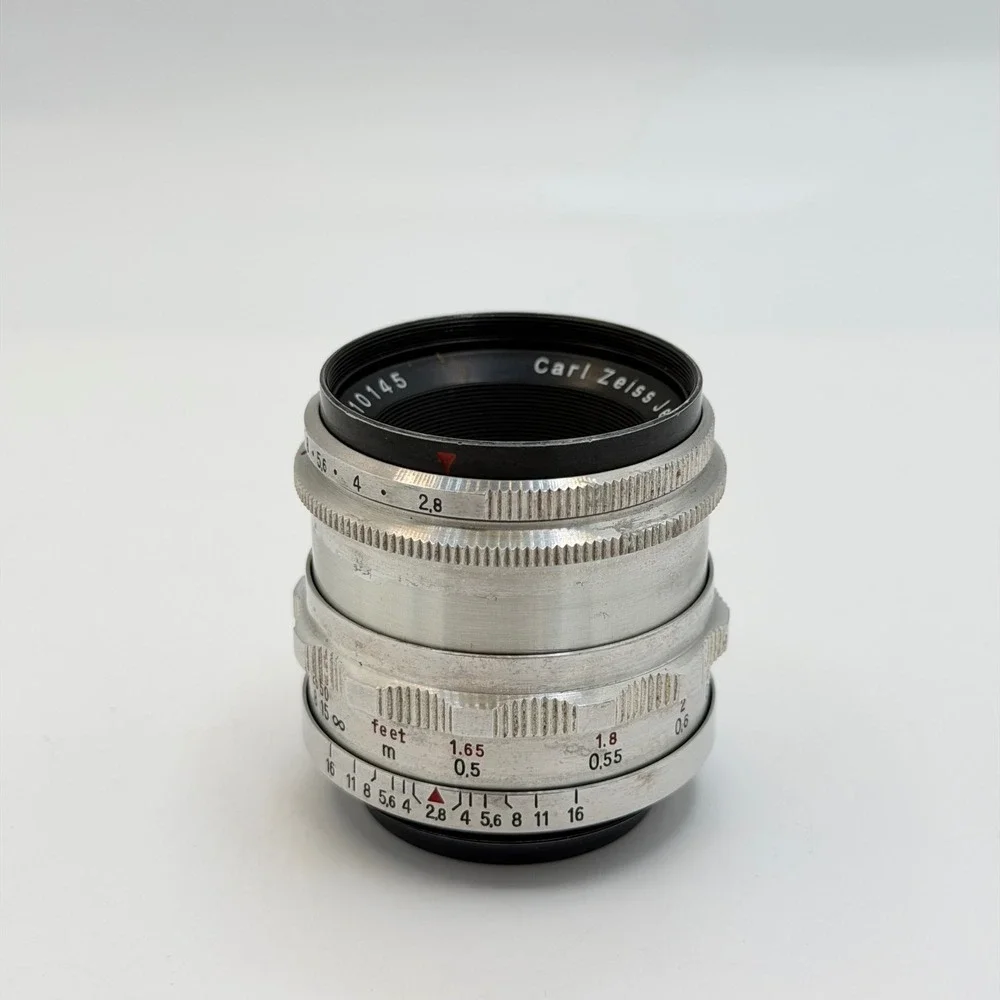 Carl Zeiss this modern