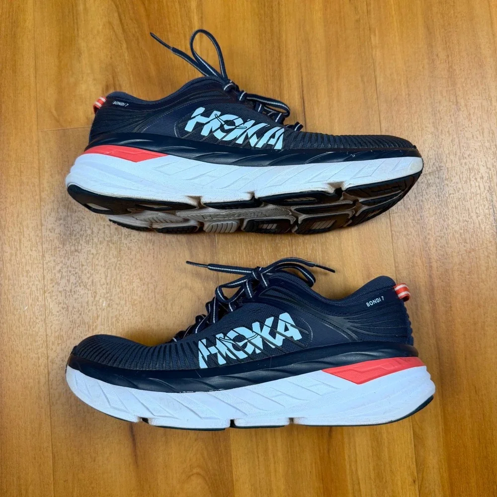 Hoka One One hoka one