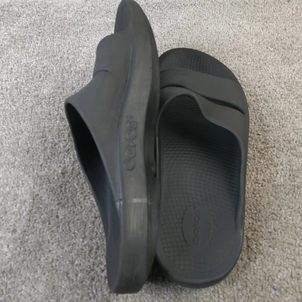 OOFOS pre owned