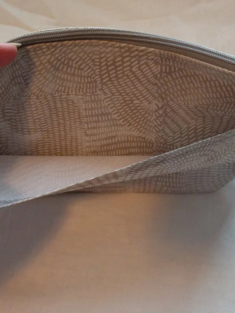Thirty-One Small Gray Cosmetic Bag 2 Zippers New