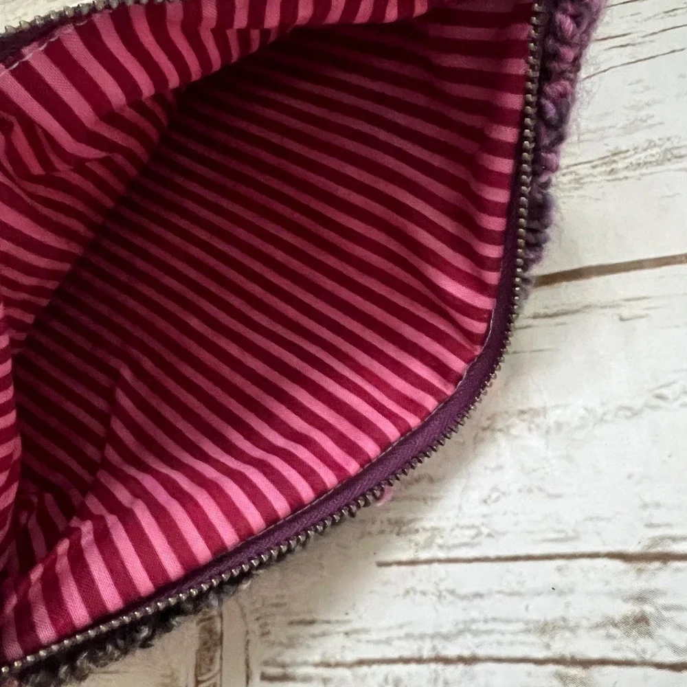 Unbranded needle rug striped