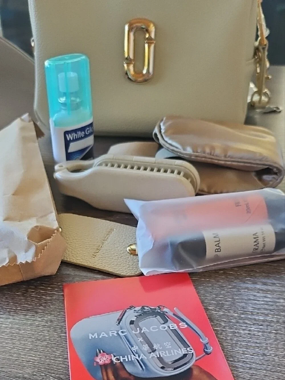 Marc Jacobs compact marc