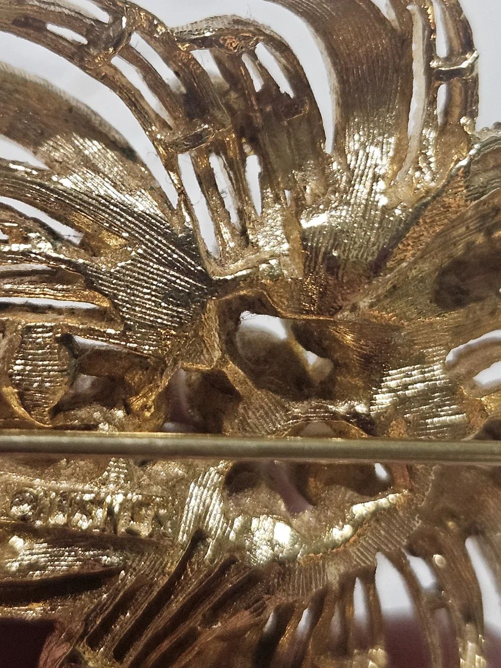 Lisner Jewelry striking gold
