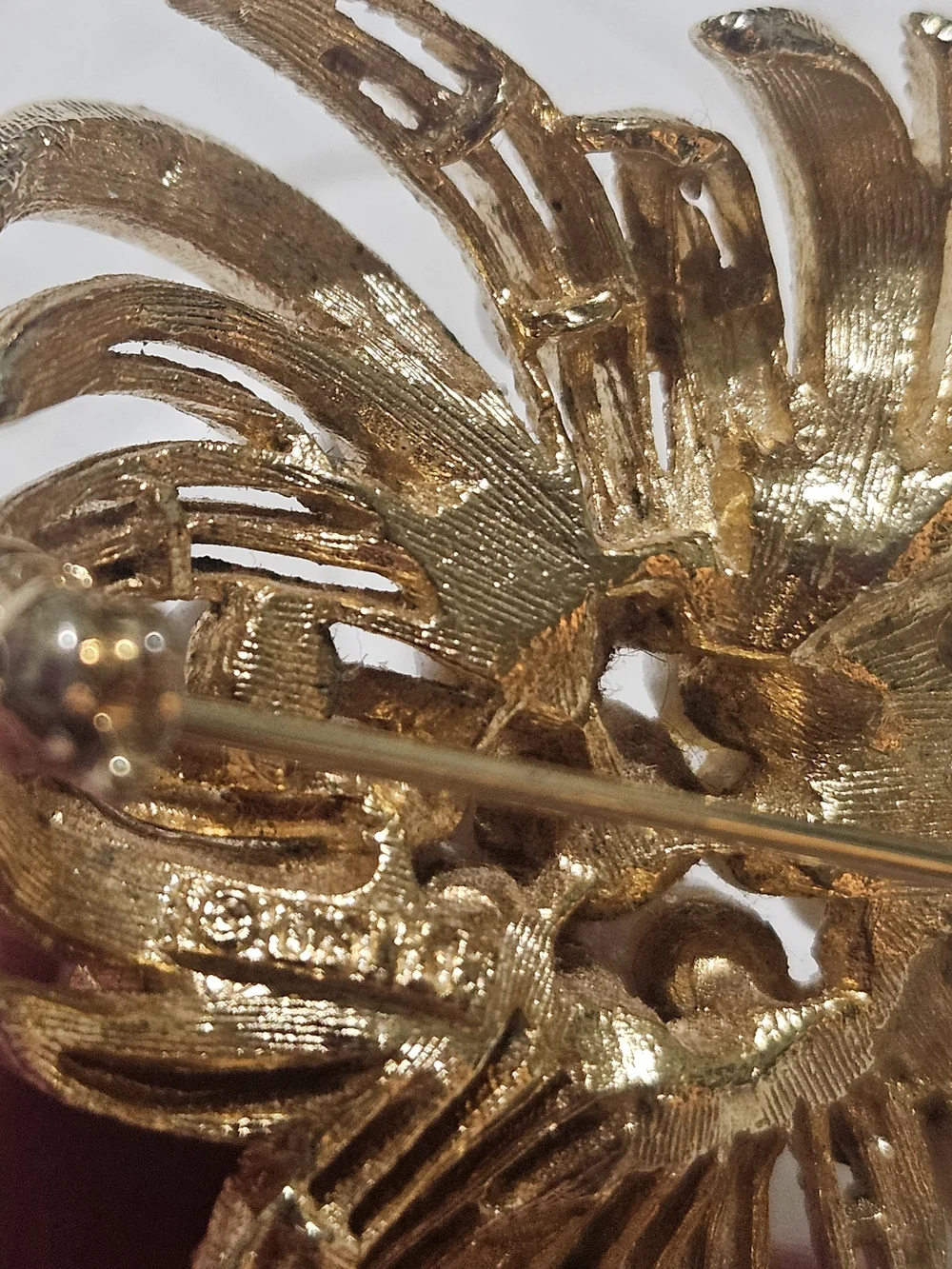 Lisner Jewelry striking gold