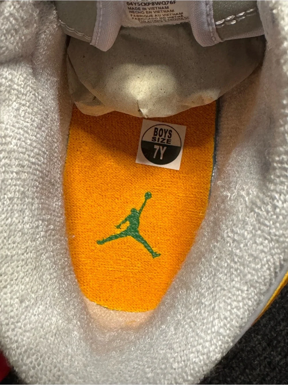 Air Jordan 1 Mid SE 'Gatorade Pack' Boys size 7Y Brand New