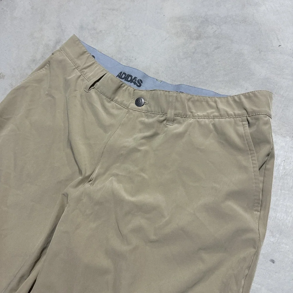 Adidas Golf Shorts Men's SZ 36 Khaki Athletic Stretch Shorts Activewear Grippy