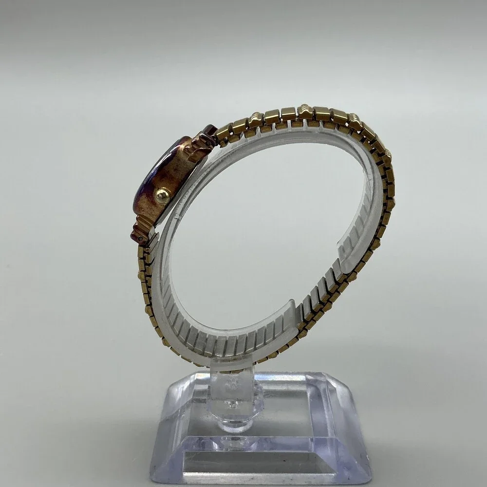 WINCCI quartz dial features