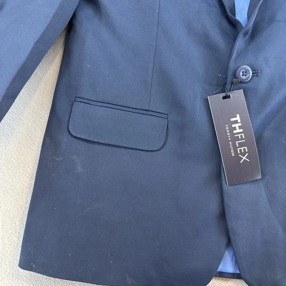 Tommy Hilfiger new suit