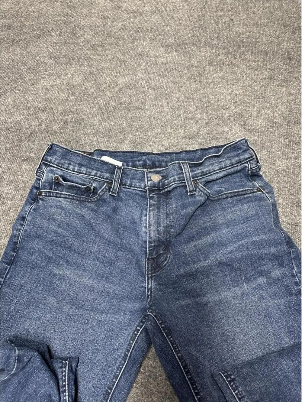 Levis used clothing