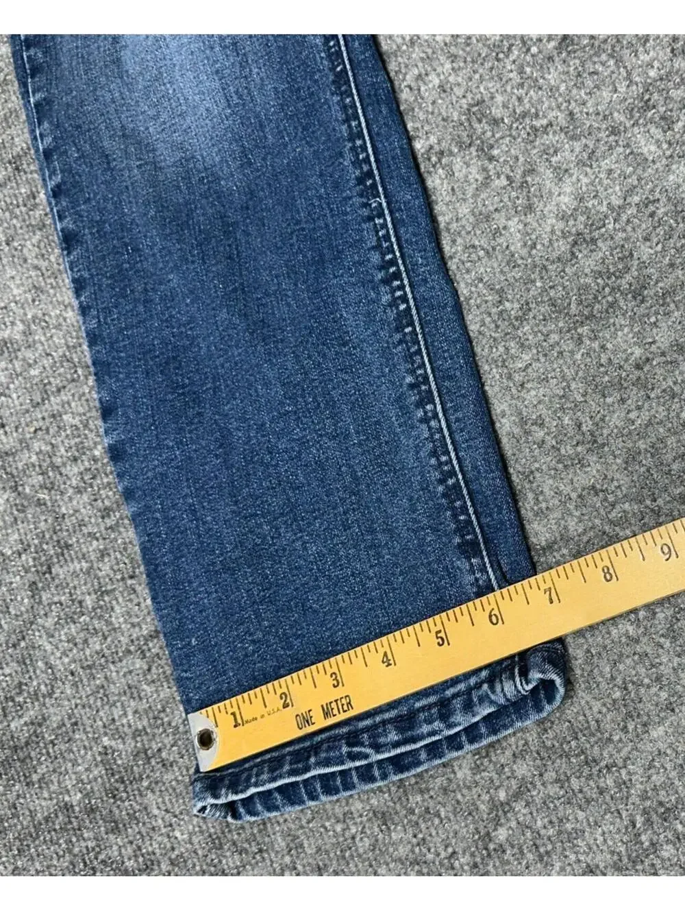 Levis used clothing