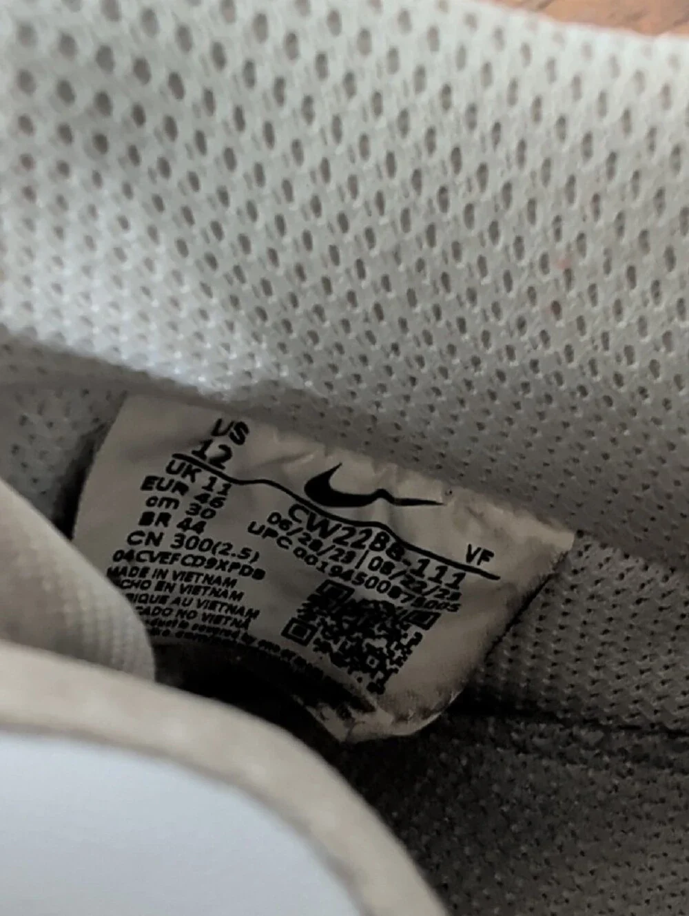 Nike clean low