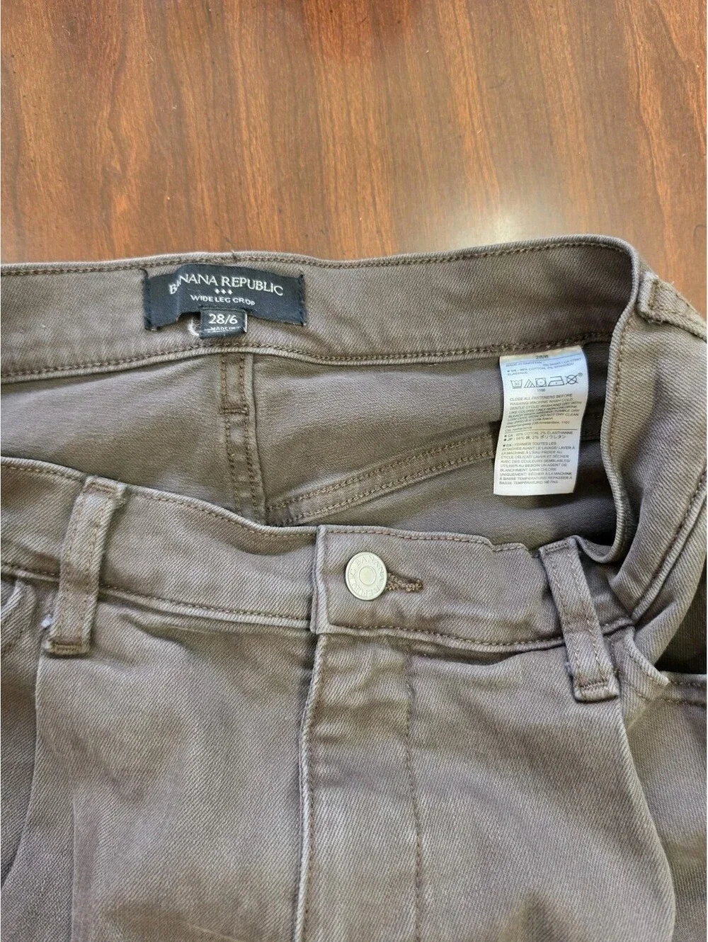Banana Republic these banana