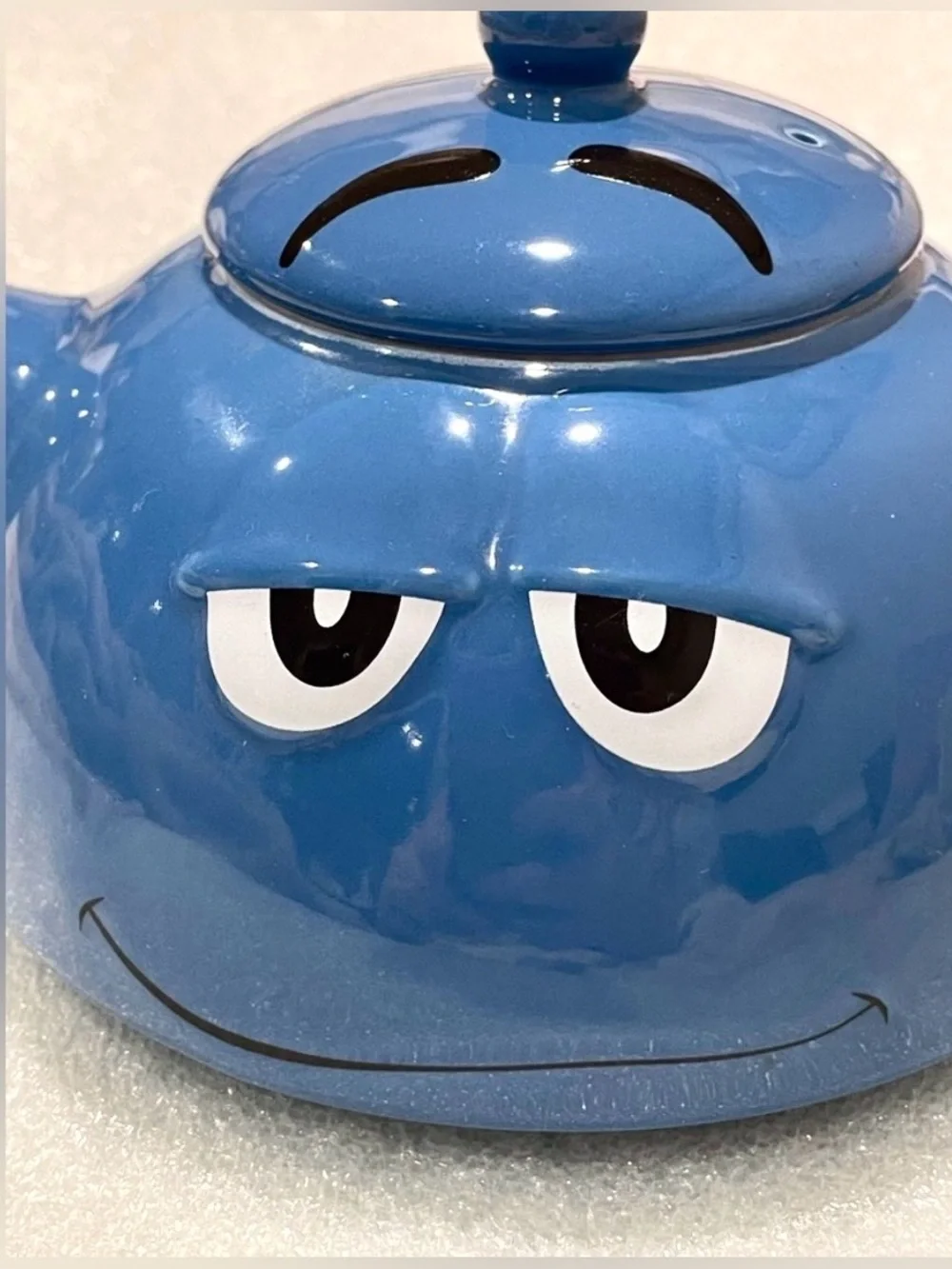 ☀️2/$20 Blue M&Ms World Teapot w Lid | Grumpy Tired Face | No Cup | EUC