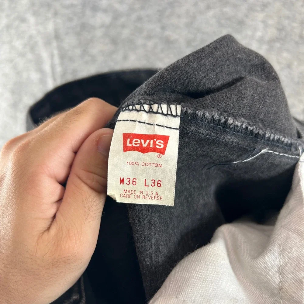 Levis measurements waist