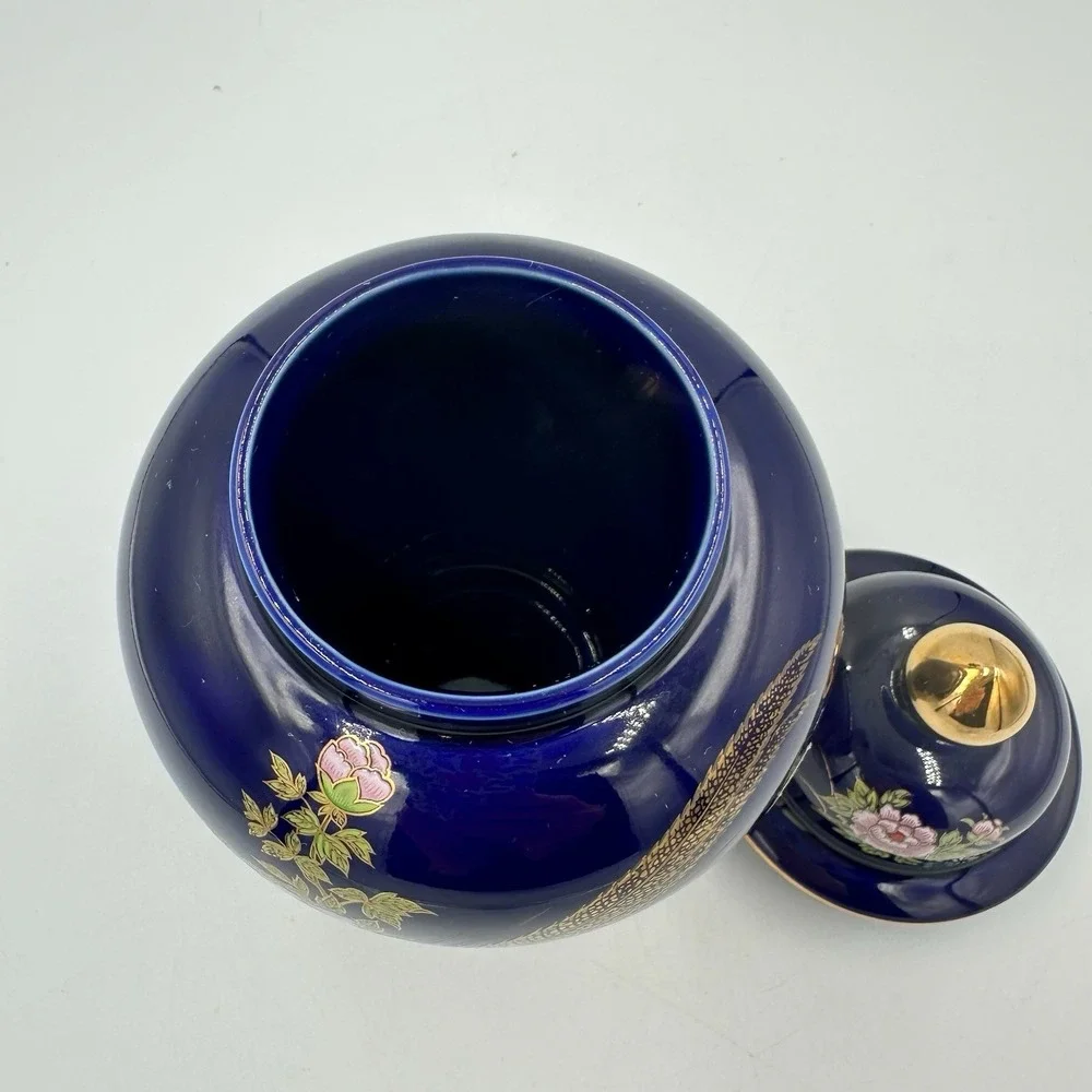 N/A striking vintage
