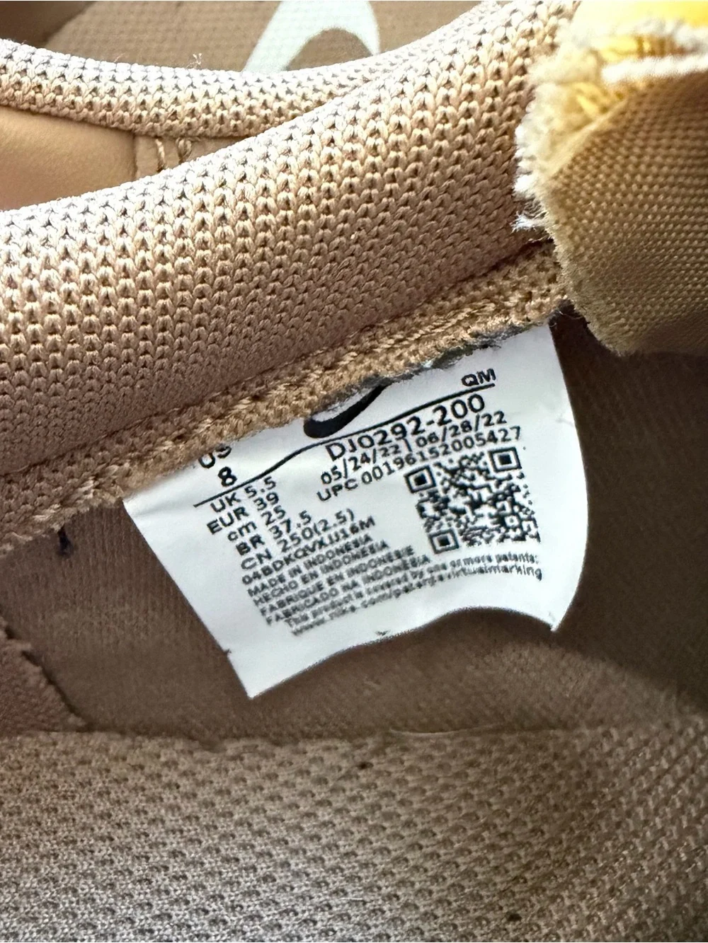 Nike smooth brown
