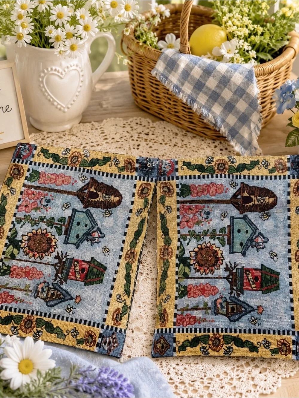 N/A birdhouse placemat