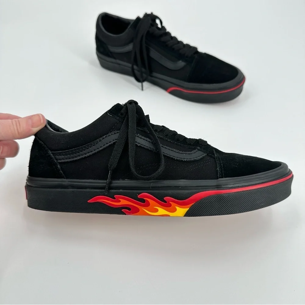 Vans out size flame