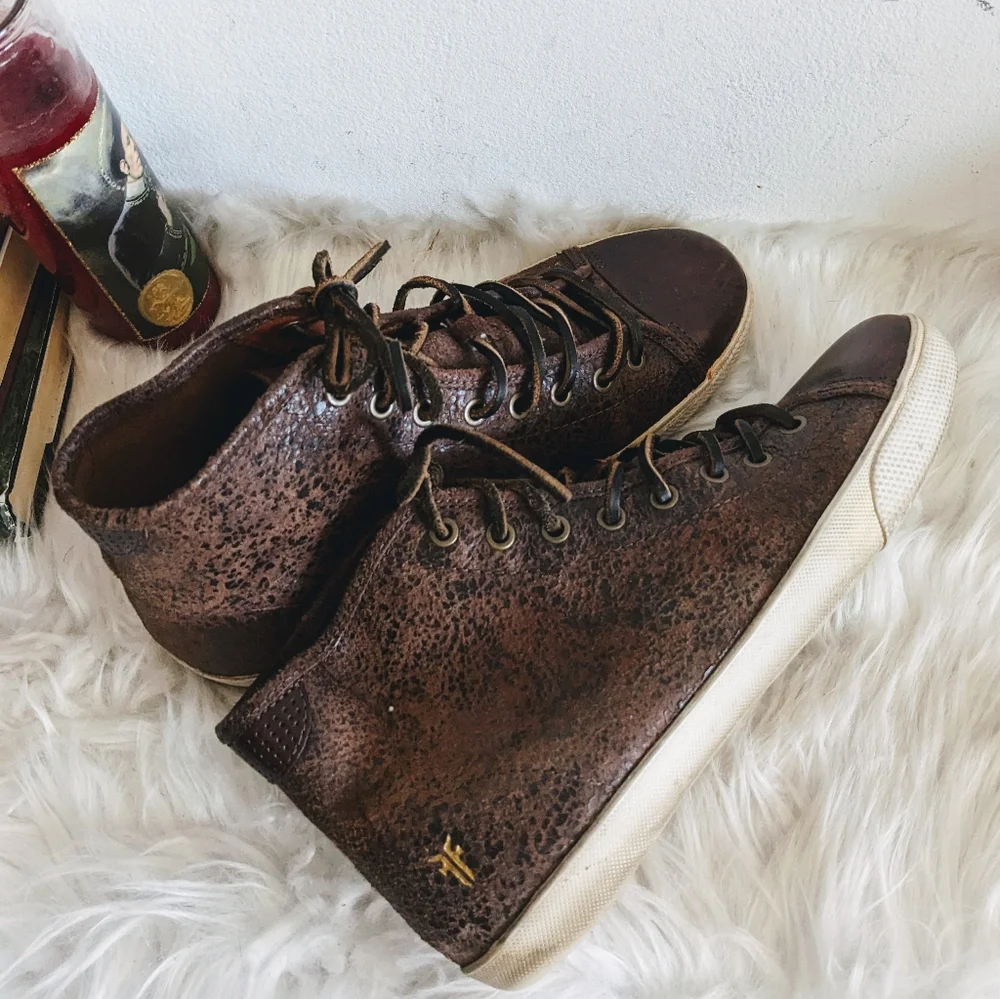 Frye very rare