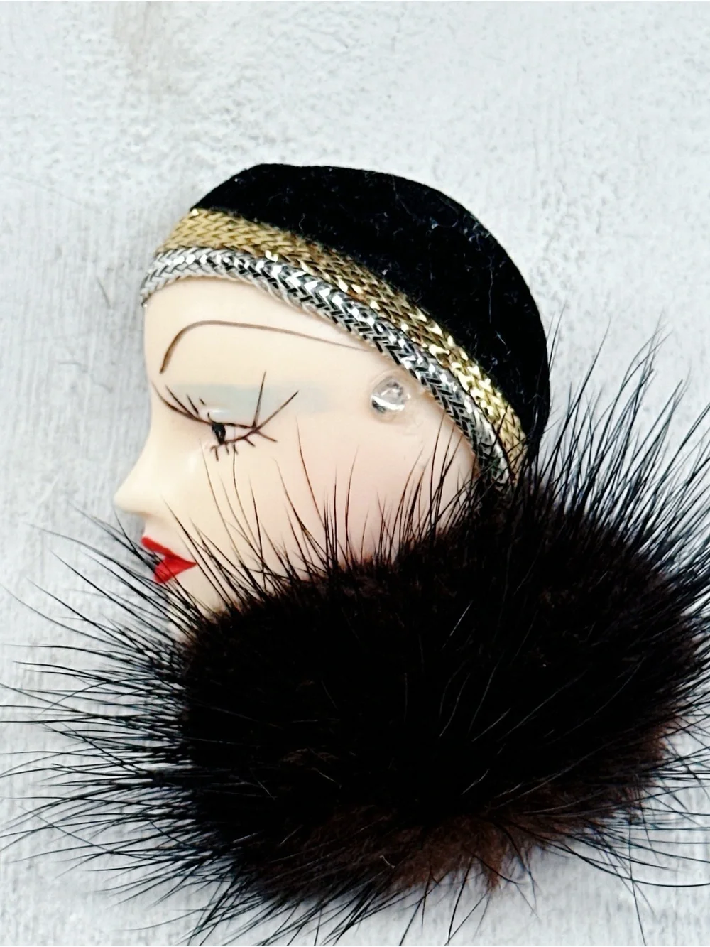 383u. Ladyface Fur Brooch Vintage
