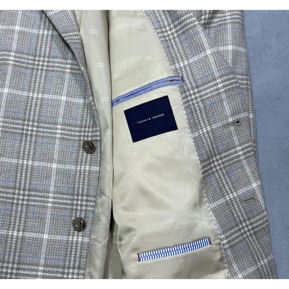 Tommy Hilfiger pattern fall