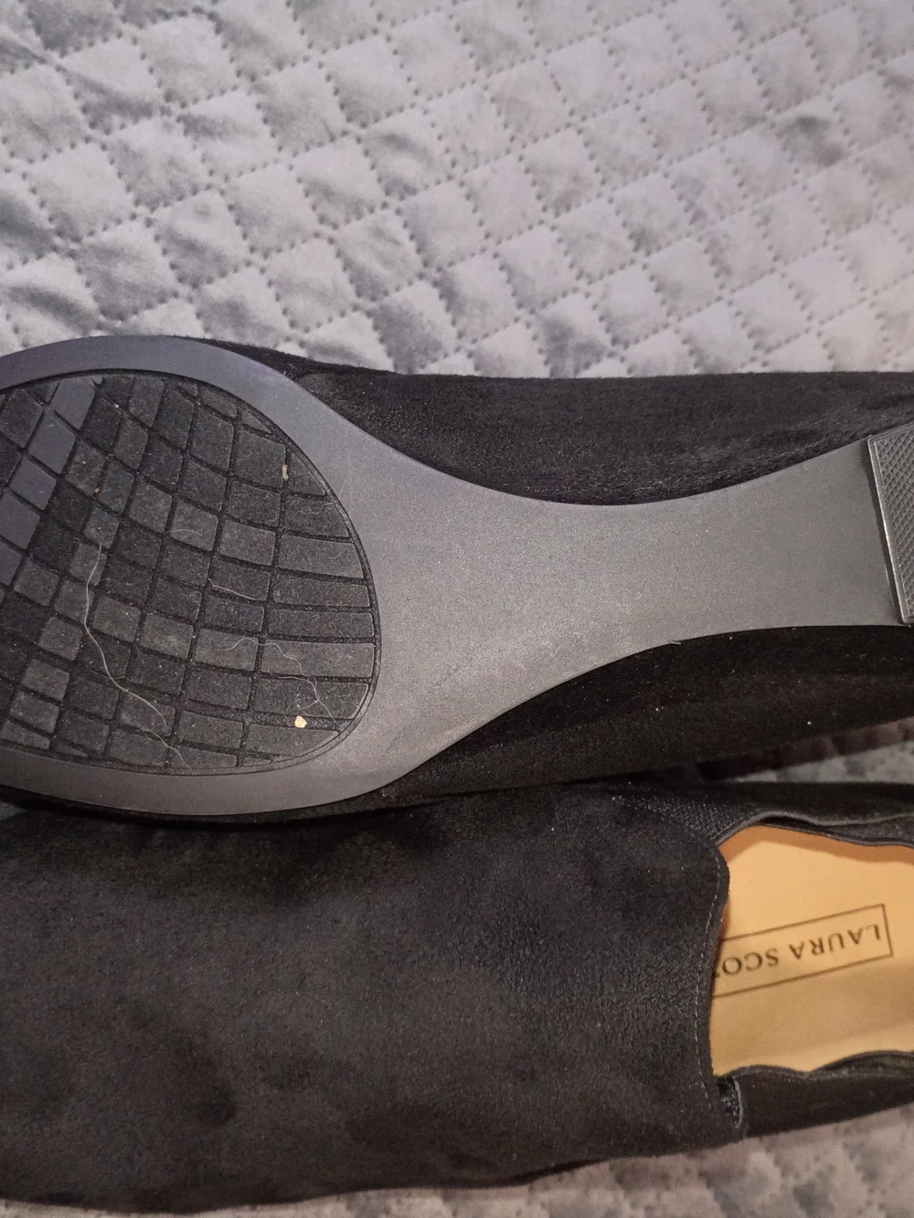 Laura Scott sleek black