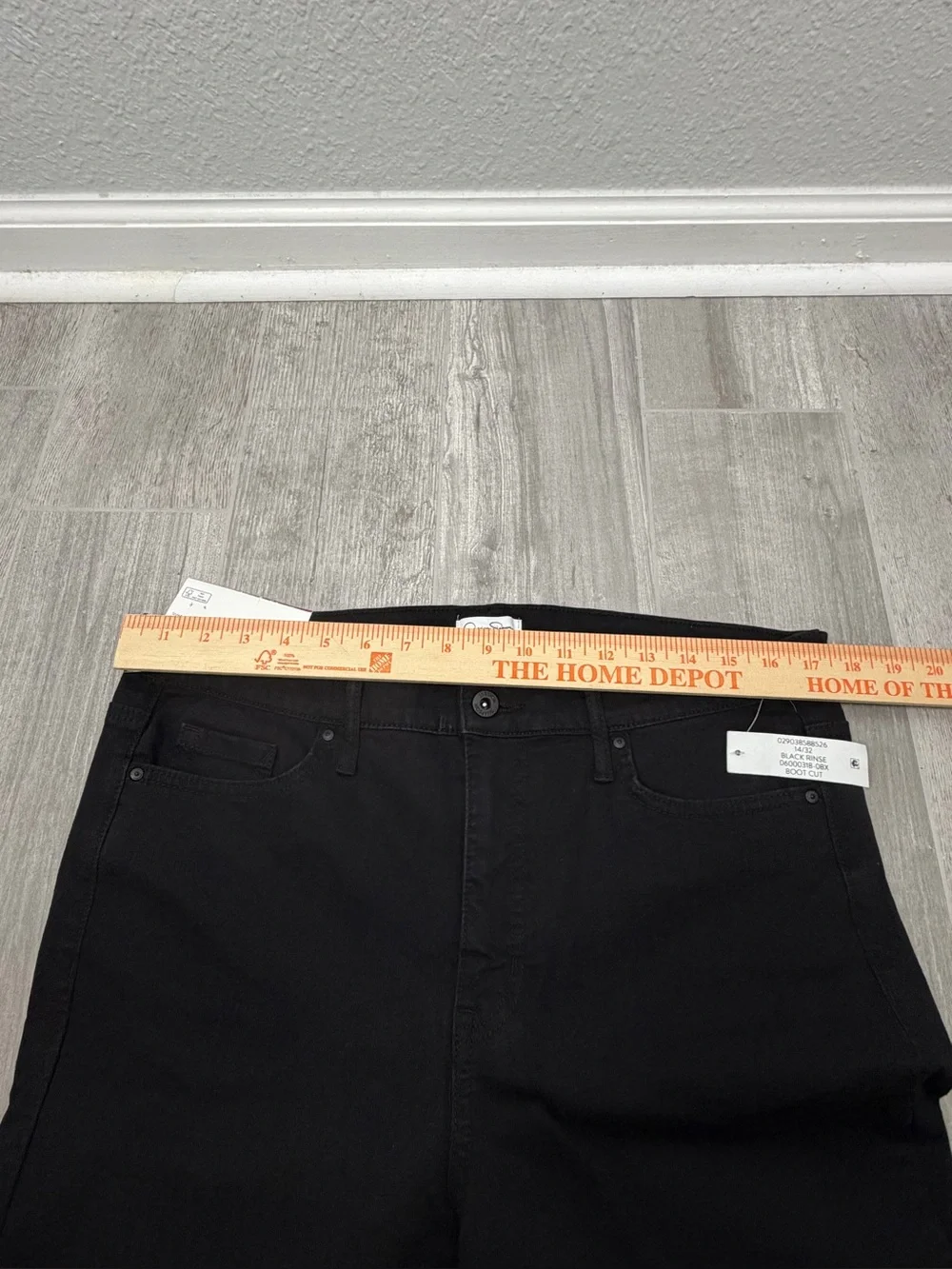 Jessica Simpson waist blend