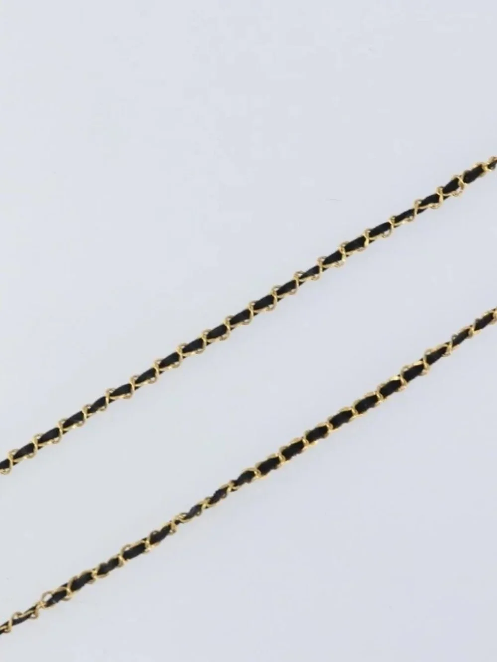 CHANEL brand	chanel color	gold