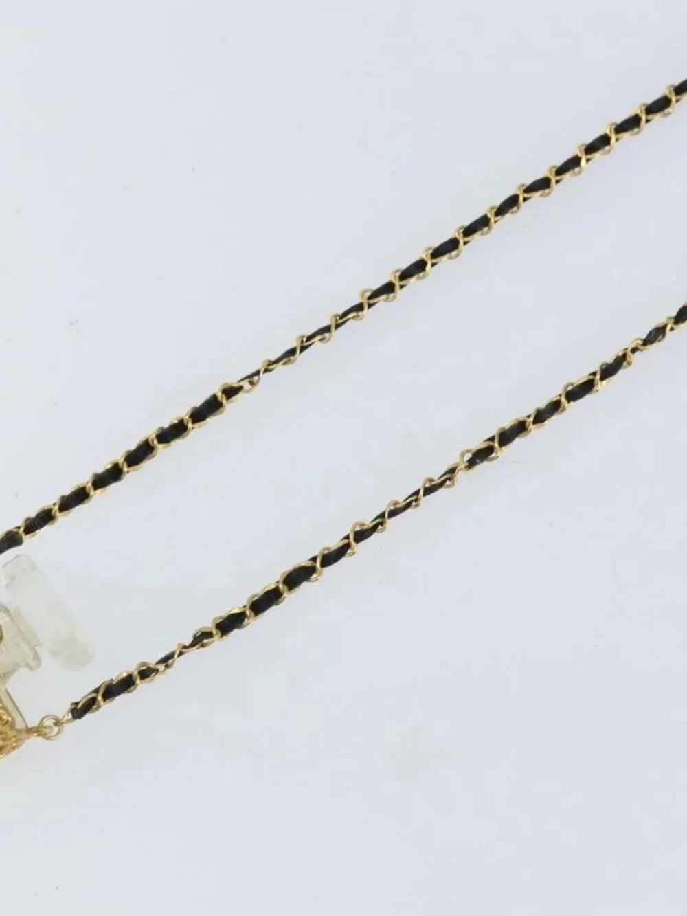 CHANEL brand	chanel color	gold