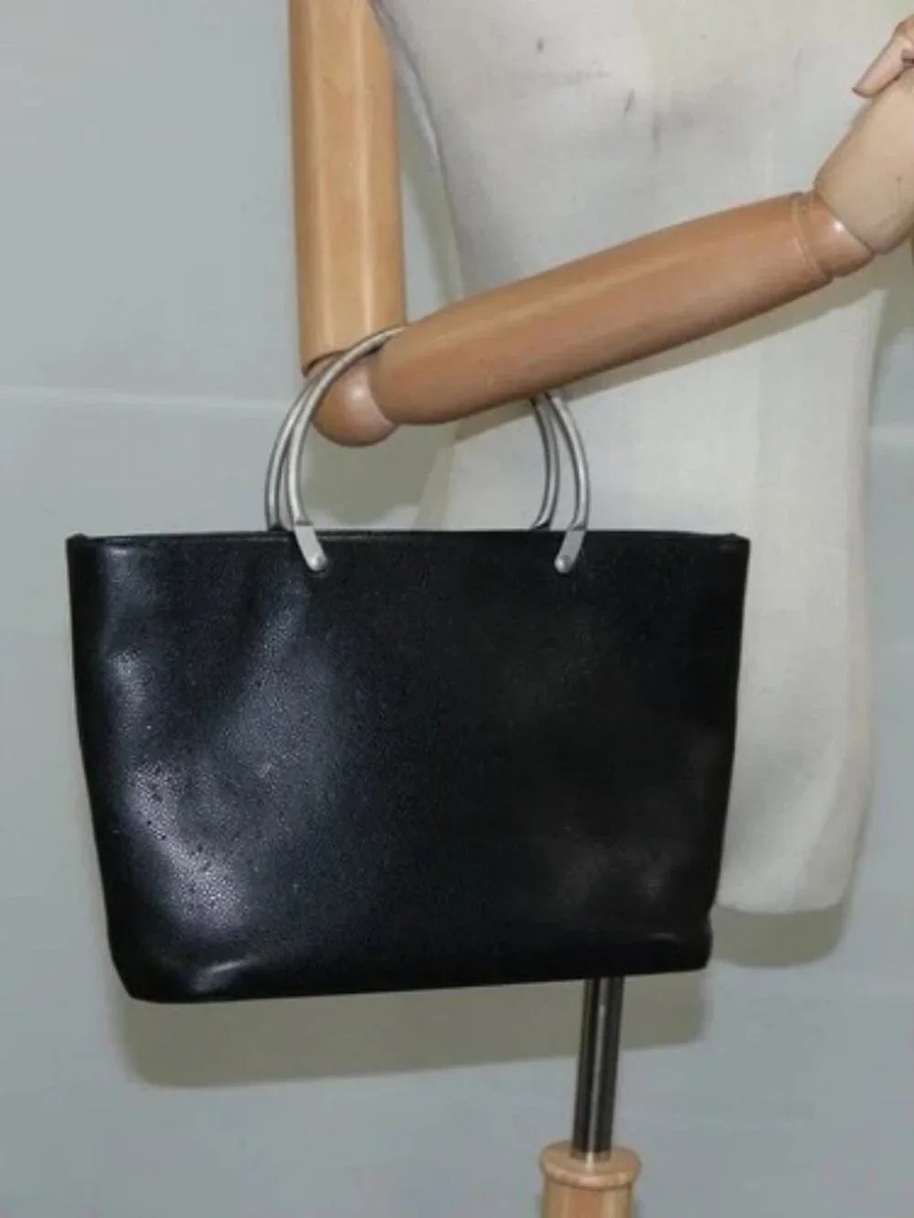 CHANEL brand	chanel color	black
