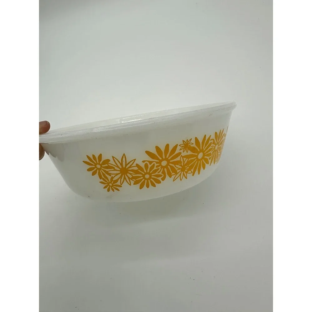 Pyrex glasbake daisy