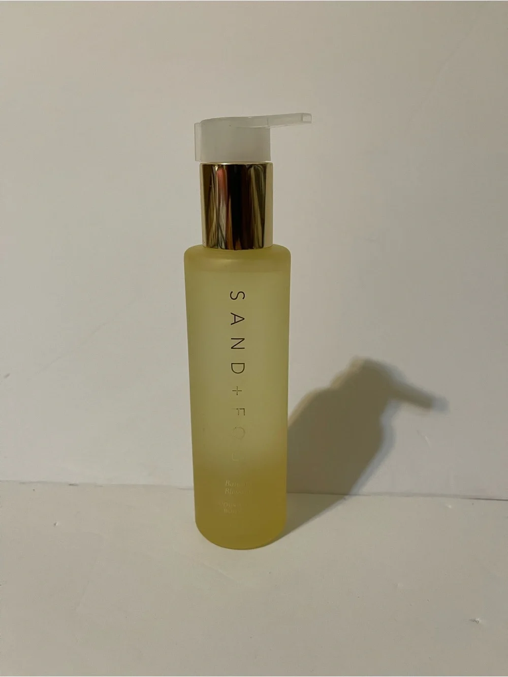 Sand + Fog “Banana Blossom” Nourishing Body Oil 4 oz - NWT **