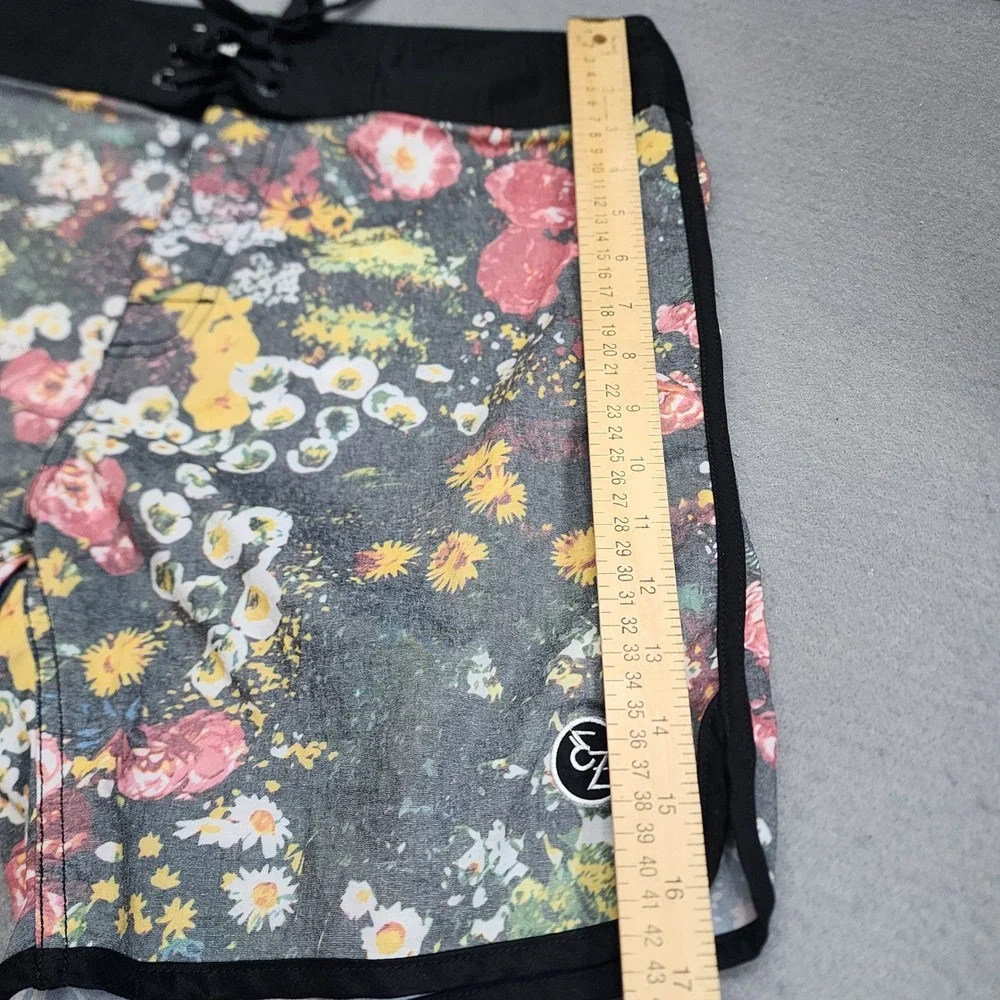 Ezekiel‎ Board Shorts Black Floral Print Surf Trunks Mens 34