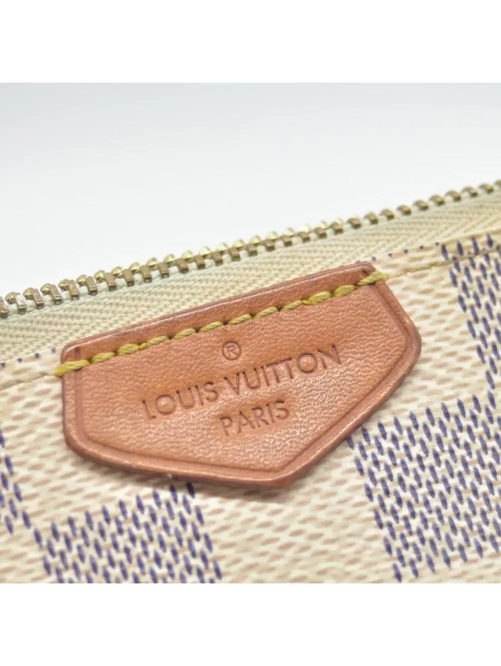 $1350 Louis Vuitton Damier Azur Double Zip Pochette