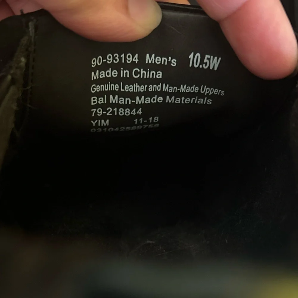 Dockers men emptor